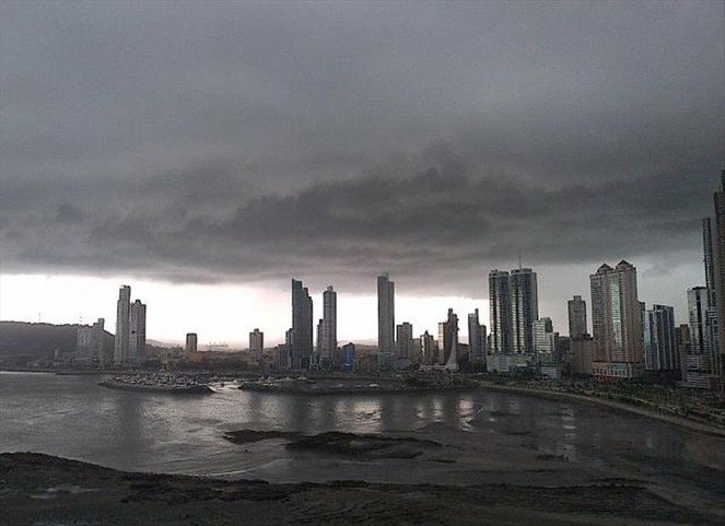 Noticia Radio Panamá | Sinaproc llama a mantener precaución ante lluvias