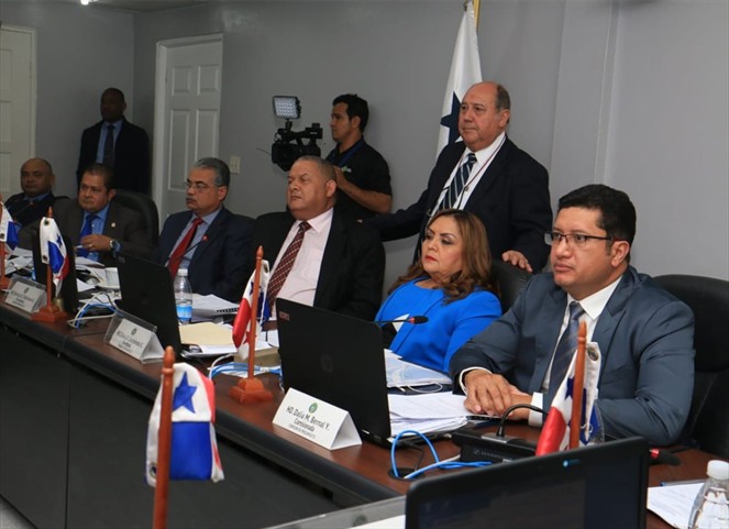 Noticia Radio Panamá | MEF espera recomendaciones para Presupuesto 2019