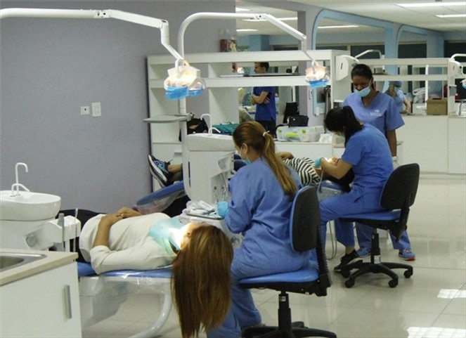 Noticia Radio Panamá | Odontólogos en alerta ante impostores