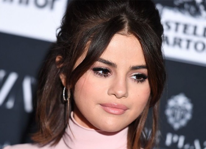Noticia Radio Panamá | Selena Gomez recibe tratamiento en hospital psiquiátrico