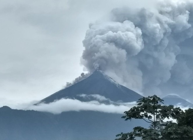Noticia Radio Panamá | Volcán de Fuego sen activa nuevamente en Guatemala