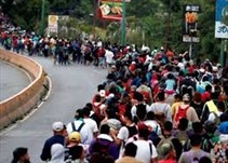 Crece en EEUU cuestionamientos sobre caravana de migrantes que avanza por Centroamérica