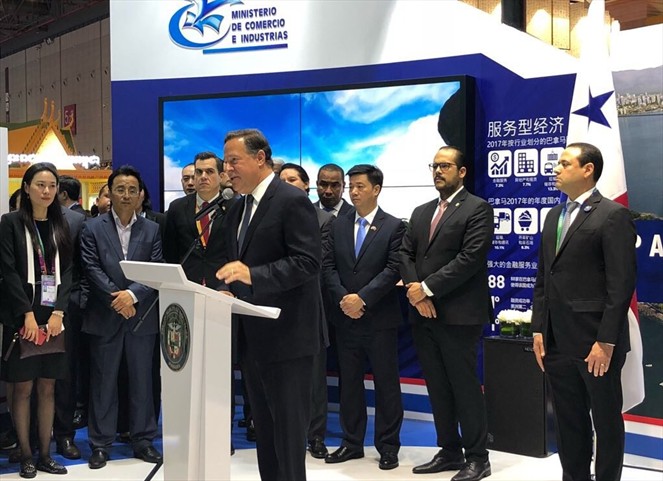 Noticia Radio Panamá | Varela respalda política comercial durante viaje oficial a China