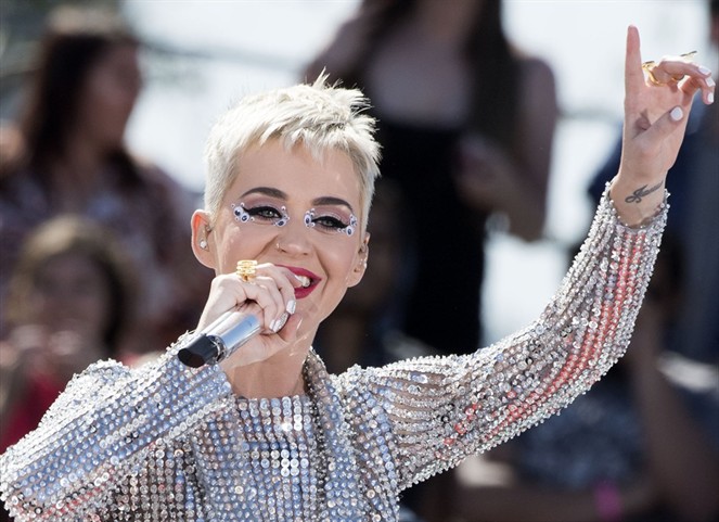 Noticia Radio Panamá | Katy Perry encabeza lista de mujeres mejor pagadas de la industria discográfic﻿a