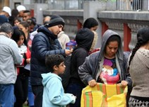 Noticia Radio Panamá | Colombia exige tarjeta de migración a venezolanos