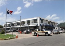 Noticia Radio Panamá | Funcionarios de Aduanas se declaran en huelga de brazos caídos ante falta de pago de bonificaciones