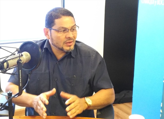 Noticia Radio Panamá | Saúl Méndez y la propuesta de la constituyente originaria