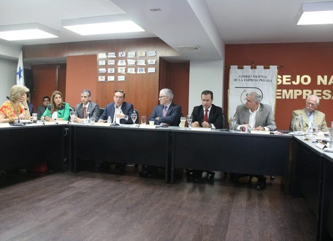 Noticia Radio Panamá | Candidato Presidencial del PRD se reúne con el CONEP para dialogar sobre temas y propuestas