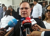 Noticia Radio Panamá | Propuesta del Presidente Varela es riesgosa y atenta contra la constitución:Pedro Miguel González