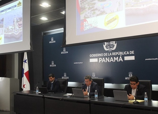 Noticia Radio Panamá | Ampliación de la Vía Omar Torrijos cumple con estándares que establece la ley: Ministro Arosemena