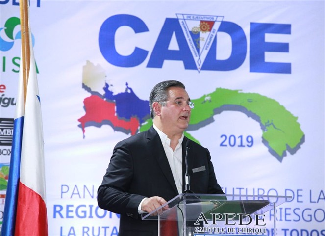 Noticia Radio Panamá | Candidatos presidenciales participan en CADE Chiriquí