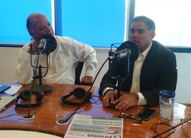 Noticia Radio Panamá | Adolfo Valderrama explica planes sobre farmacias y mercados municipales