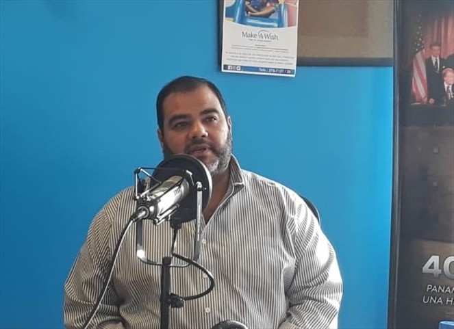 Noticia Radio Panamá | Fernández asegura que hay limitaciones para quienes aspiran por Libre Postulación