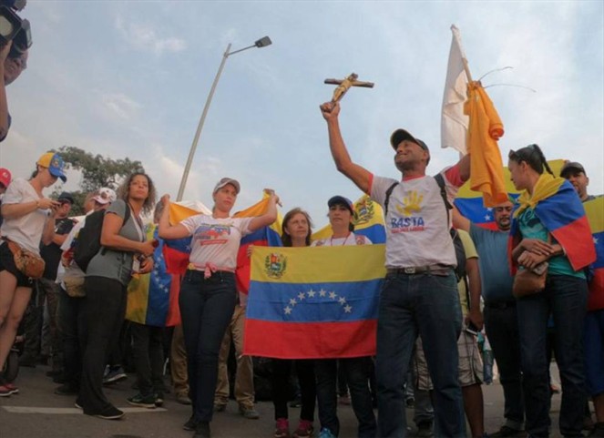 Noticia Radio Panamá | Un herido deja enfrentamientos en predios de frontera colombo-venezolana