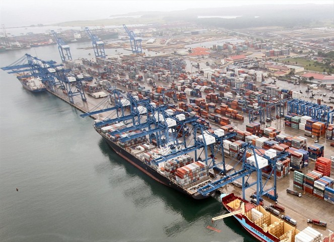 Noticia Radio Panamá | Países vecinos imitan manejo portuario de Panamá