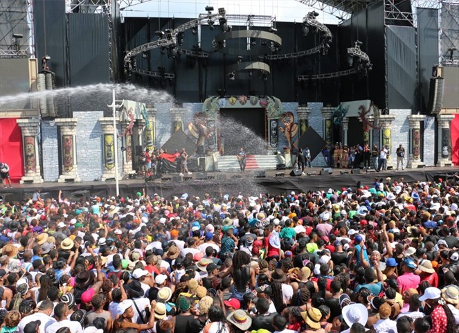 Noticia Radio Panamá | Carnaval capitalino culmina sin hechos que lamentar