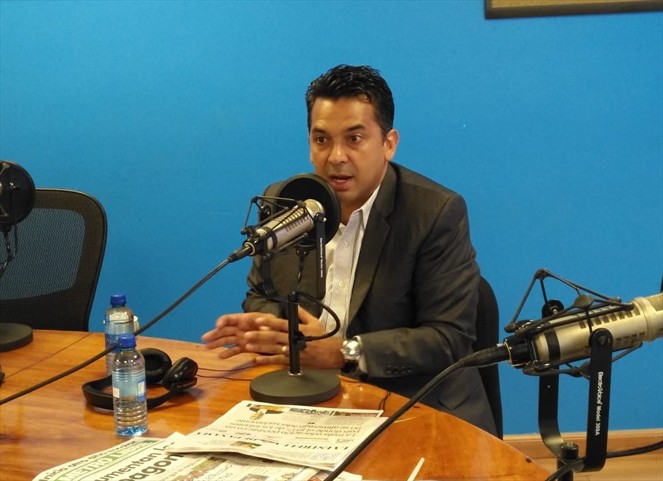 Noticia Radio Panamá | Ser candidato por libre postulación no significa que existen limitaciones; Ricardo Lombana