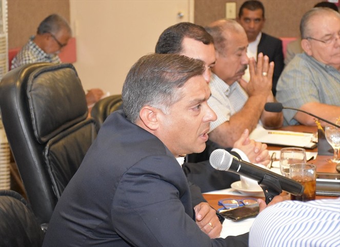Noticia Radio Panamá | Candidato Panameñista a la Alcaldía se reúne con la junta directiva de la CAPAC