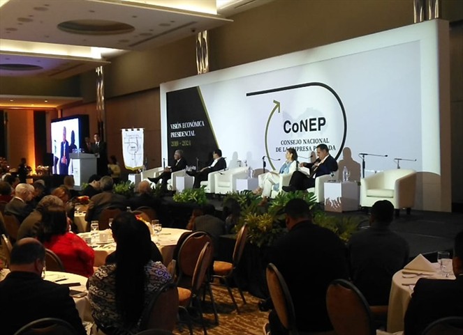 Noticia Radio Panamá | Candidatos presidenciales debaten en Foro Económico del CONEP