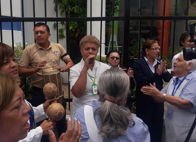 Noticia Radio Panamá | Médicos exigen que se realice licitación para construcción del nuevo Hospital del Niño