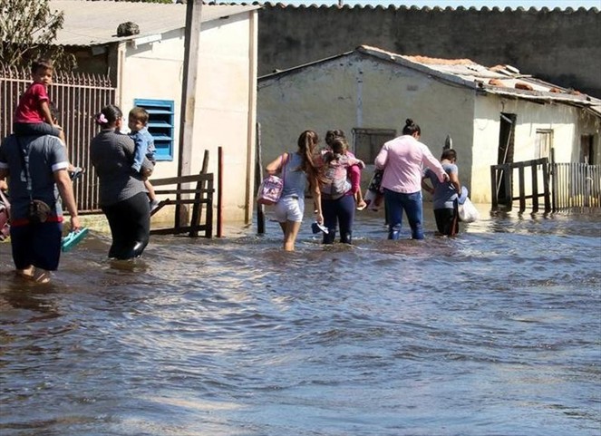Noticia Radio Panamá | Paraguay destinará 6,4 millones a familias afectadas por inundaciuones