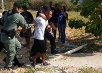 Noticia Radio Panamá | Detienen a 6 personas en Brooklincito durante desalojo para construcción de proyecto habitacional