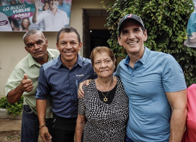 Noticia Radio Panamá | Roux viaja a Veraguas para seguir su recorrido de campaña