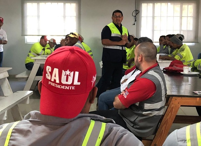 Noticia Radio Panamá | Méndez conversa con obreros sobre la importancia del trabajo