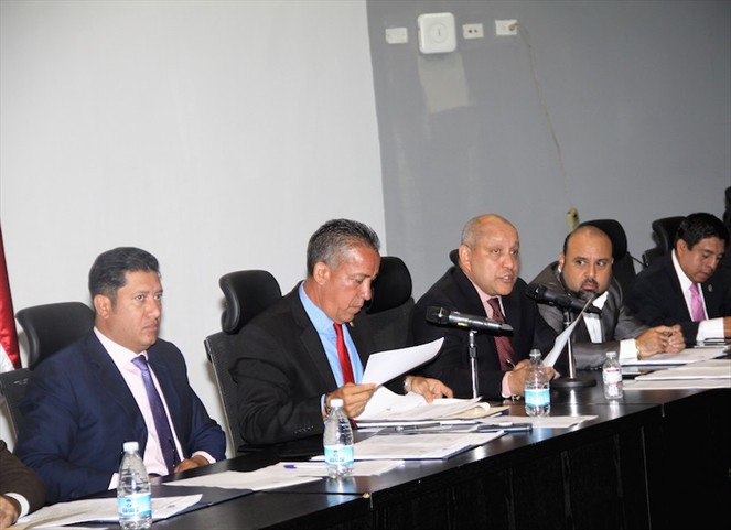 Noticia Radio Panamá | Pasa a segundo debate régimen de Carrera Legislativa para garantizar la estabilidad laboral