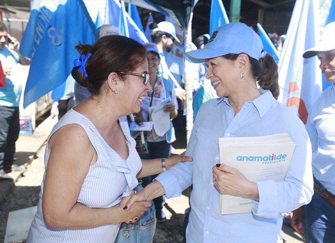 Noticia Radio Panamá | Ana Matilde agradece al pueblo de Santiago por el apoyo recibido