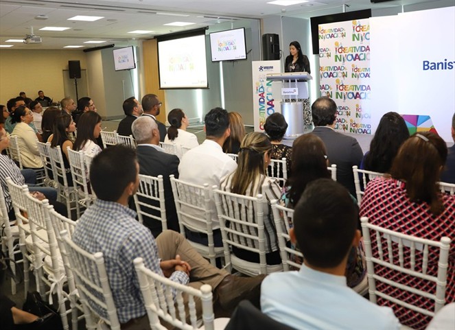 Noticia Radio Panamá | Promueven innovación y creatividad para garantizar modelos de negocios sostenibles
