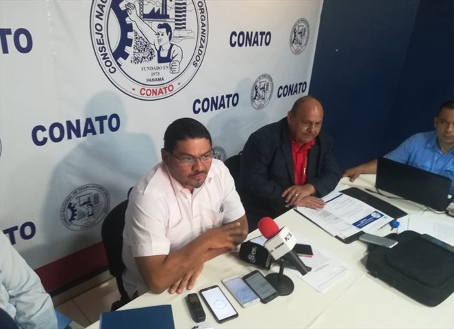 Noticia Radio Panamá | Candidato presidencial Saúl Méndez se reune con el CONATO