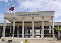 Noticia Radio Panamá | TE rechaza de plano impugnación presentada contra la reelecta diputada Yanibel Ábrego