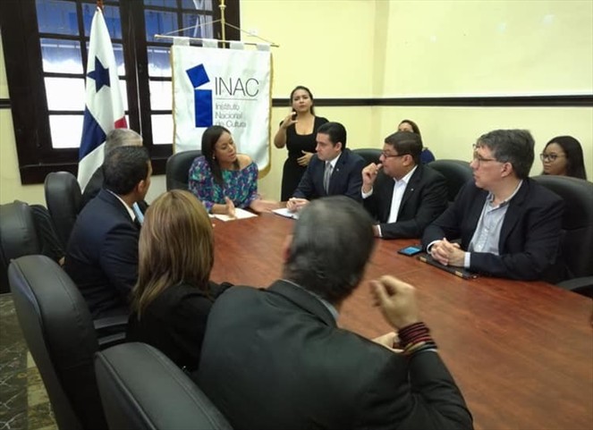 Noticia Radio Panamá | Comienza transición en el INAC