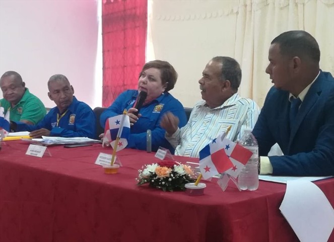 Noticia Radio Panamá | Movimiento Unión de Transportistas hablan de ciertas irregularidades