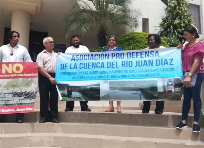 Noticia Radio Panamá | Comité de la Cuenca del Río Juan Diaz protestan en la CSJ