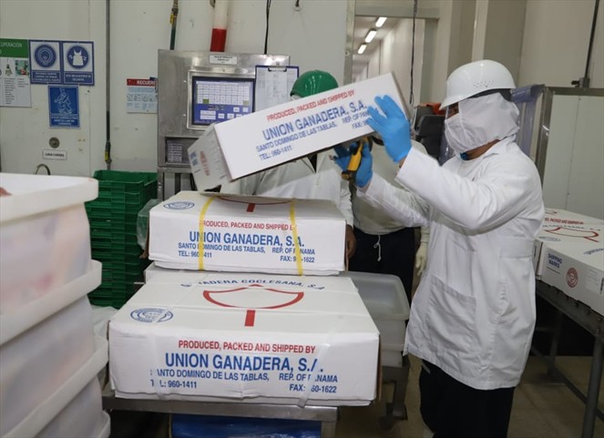 Noticia Radio Panamá | Panamá inicia la primera exportación de carne hacia la República Popular China