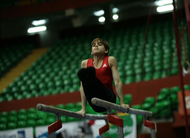 Noticia Radio Panamá | El gimnasta panameño que compite en el mundial juvenil de Hungría