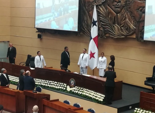 Noticia Radio Panamá | Marcos Castillero nuevo presidente de la Asamblea Nacional