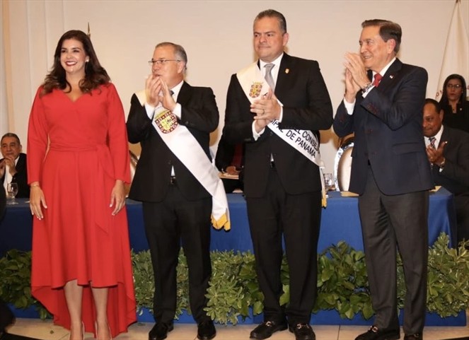 Noticia Radio Panamá | Fábrega asume como nuevo Alcalde de Panamá