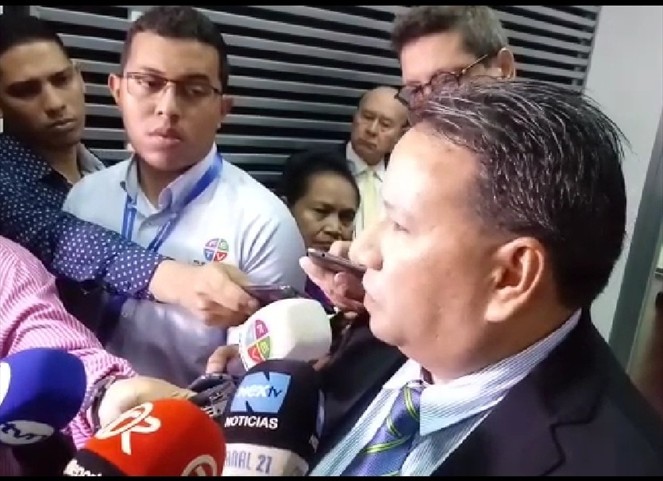 Noticia Radio Panamá | Bancadas siguen en conversaciones para conformación de comisiones legislativas