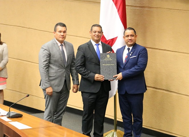 Noticia Radio Panamá | Ratifican a nuevo Administrador de ASEP