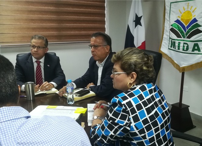 Noticia Radio Panamá | Se instala mesa para lograr eliminación de AUPSA