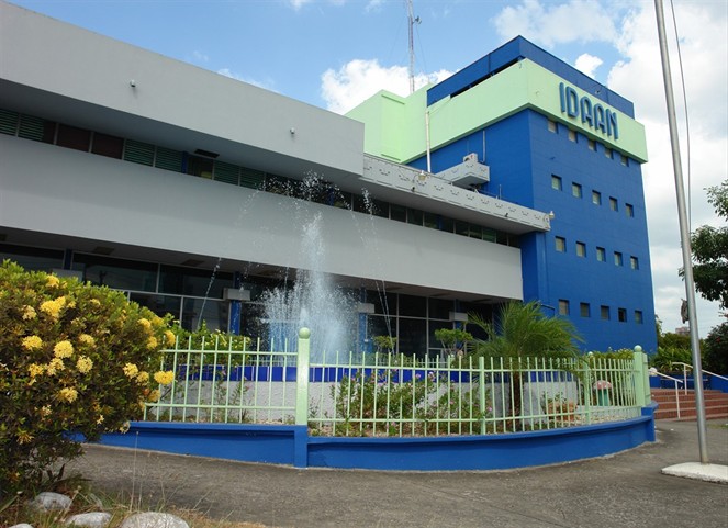 Noticia Radio Panamá | Asociación de Trabajadores del IDAAN siguen denunciando despidos masivos en la entidad