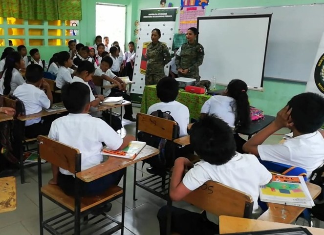 Noticia Radio Panamá | MEDUCA implementará plan en educación primaria para evitar fracasos escolares
