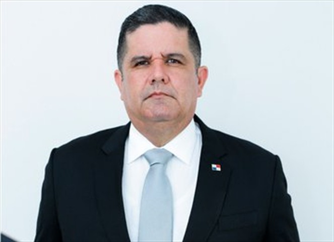 Noticia Radio Panamá | Presidente Cortizo designa al Comisionado Juan Pino como nuevo Ministro de Seguridad