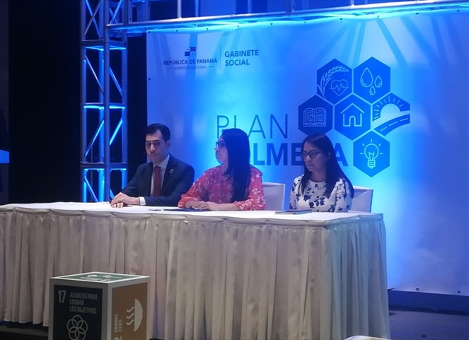 Noticia Radio Panamá | Gabinete Social presenta al sector privado objetivos y lineamientos del Plan Colmena