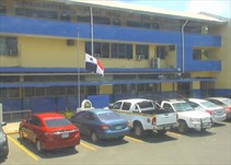 Noticia Radio Panamá | Suspenden clases en el Colegio Monseñor Francisco Beckmann tras muerte de su director