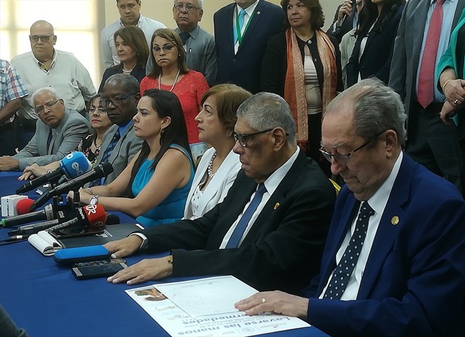 Noticia Radio Panamá | Rectores de Universidades Públicas y Privadas acuerdan suspensión de clases presenciales tras llegada del coronavirus