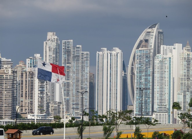 Noticia Radio Panamá | Suspensión de contratos decretada ante estado de emergencia por parte del Gobierno genera duda